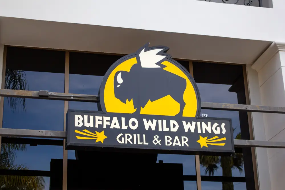 buffalo wild wings tuesday special