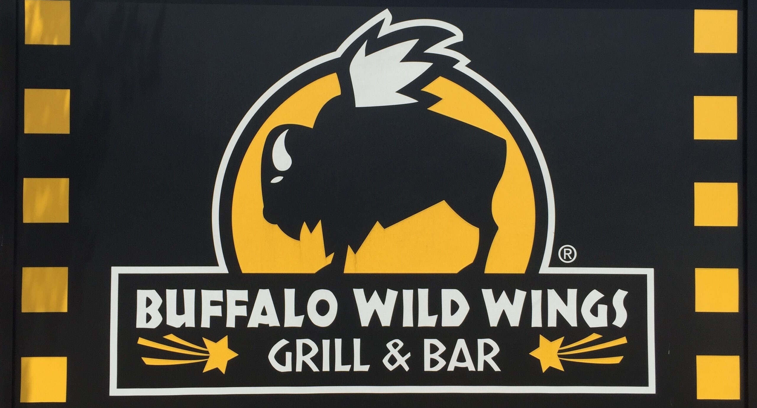 buffalo wild wings sunday ticket